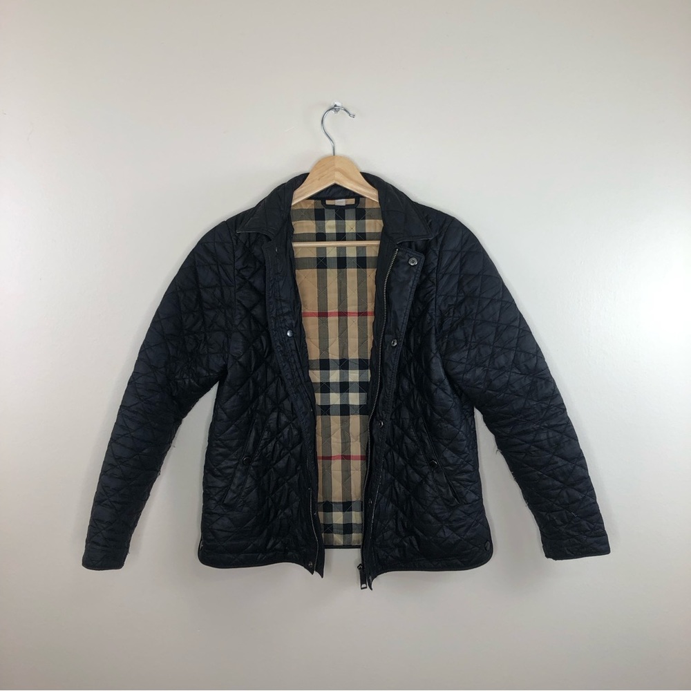Burberry Black Quilted Jacket with Beige Nova Check Lining
